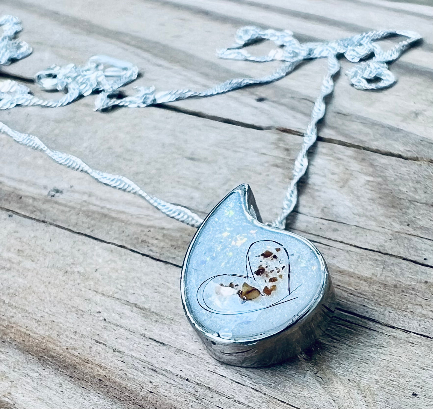 Curvy Milk Drop Pendant