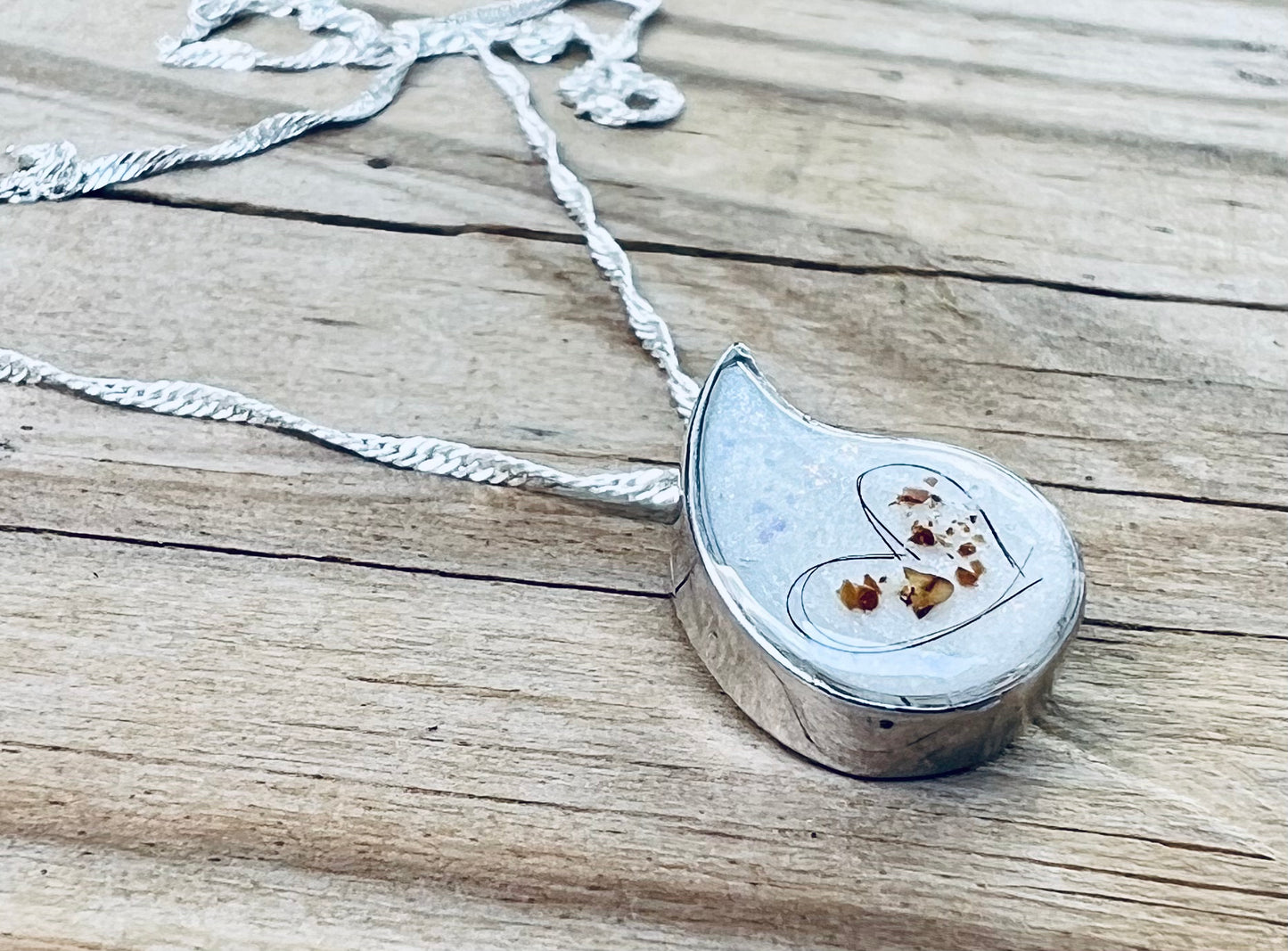 Curvy Milk Drop Pendant