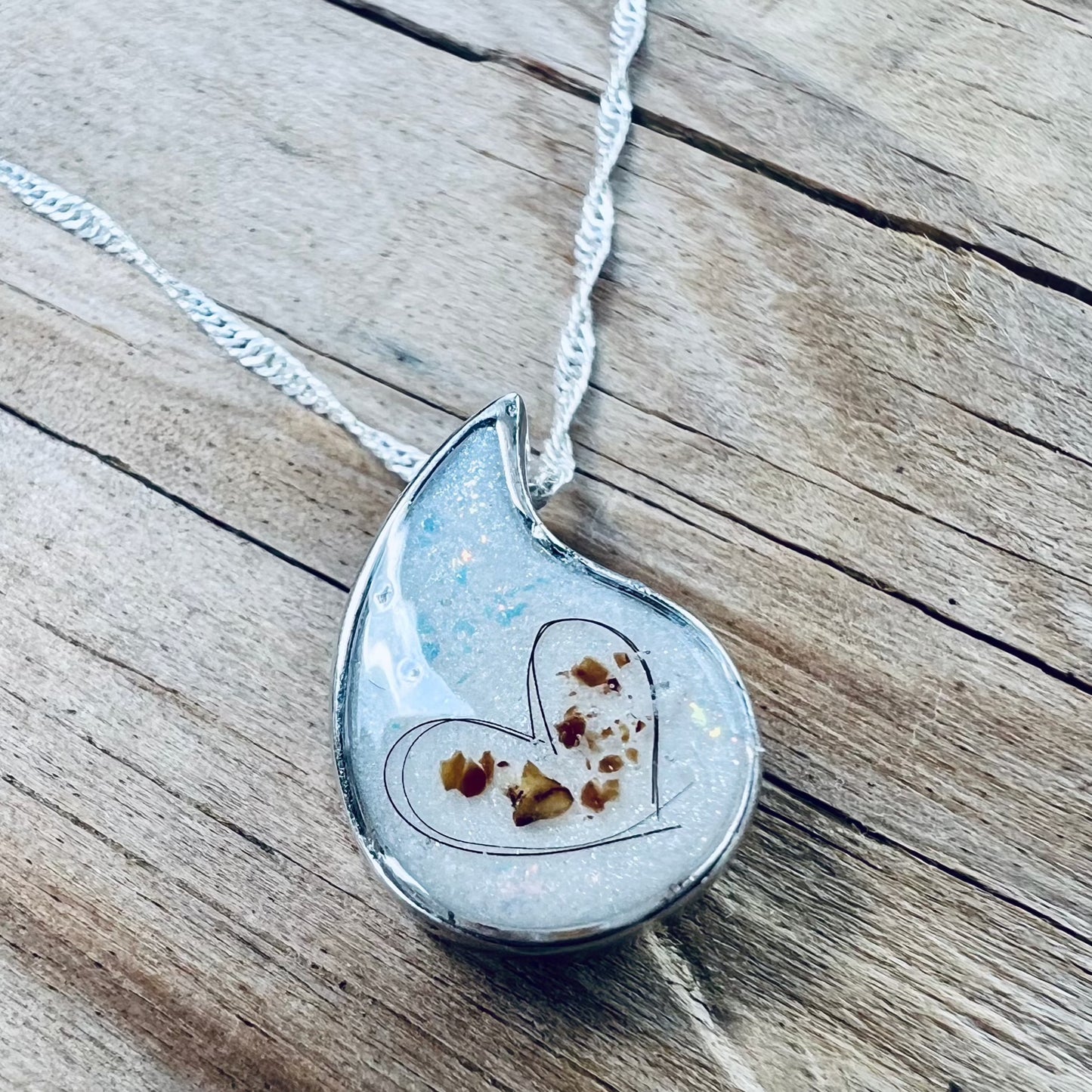 Curvy Milk Drop Pendant